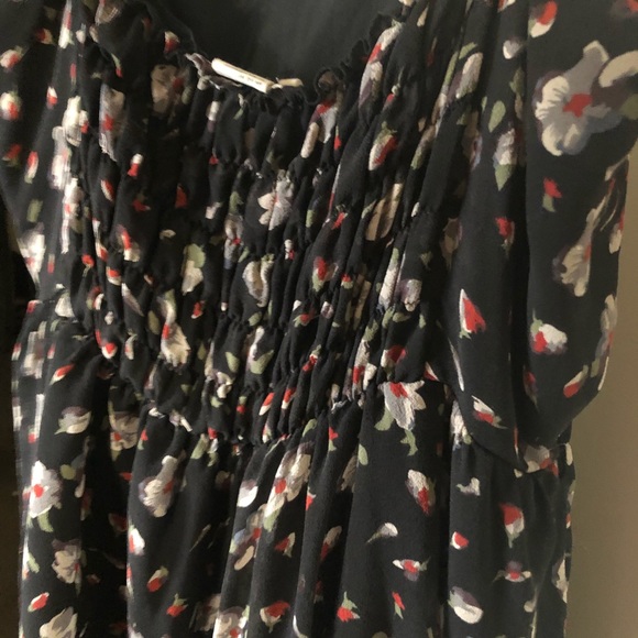 Covet silk dress hi low style flowy black floral - Picture 9 of 9